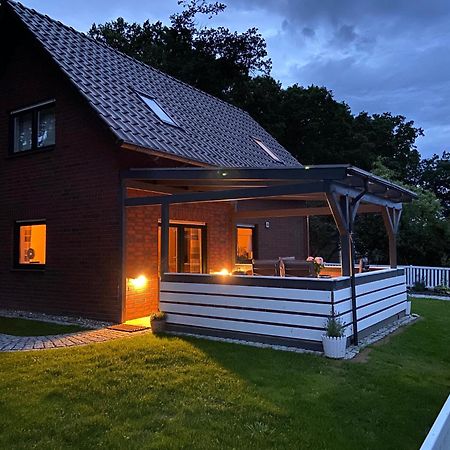 Strandhaus Mathea - Ruhige Lage Direkt Am Fleesensee - Parkplatz, Kamin, Sauna - Familienfreundlich Unter Göhren Extérieur photo